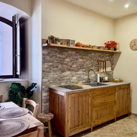 Bed & Breakfast Via San Martino 3*