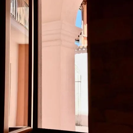 Via San Martino 3* ラクイラ