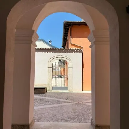 Via San Martino 3*