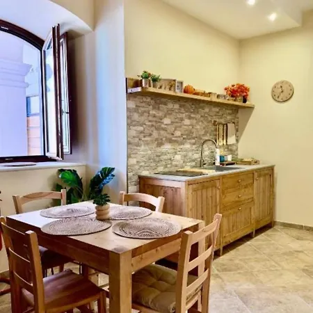 Bed & Breakfast Via San Martino 3*